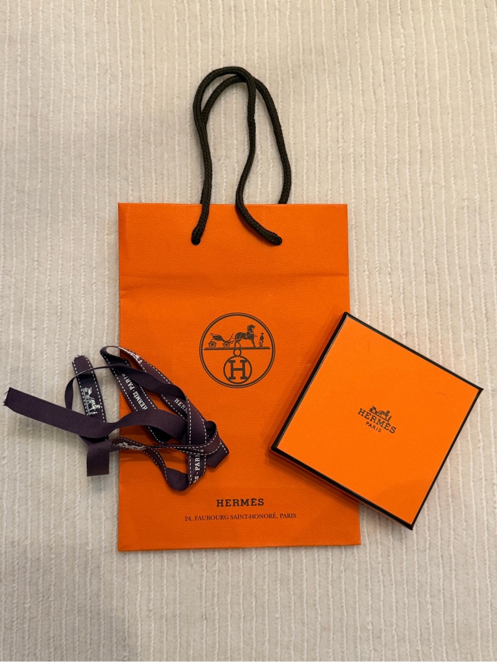 Authentic Hermès Orange Bracelet Box - Box with lid depth 0.75”